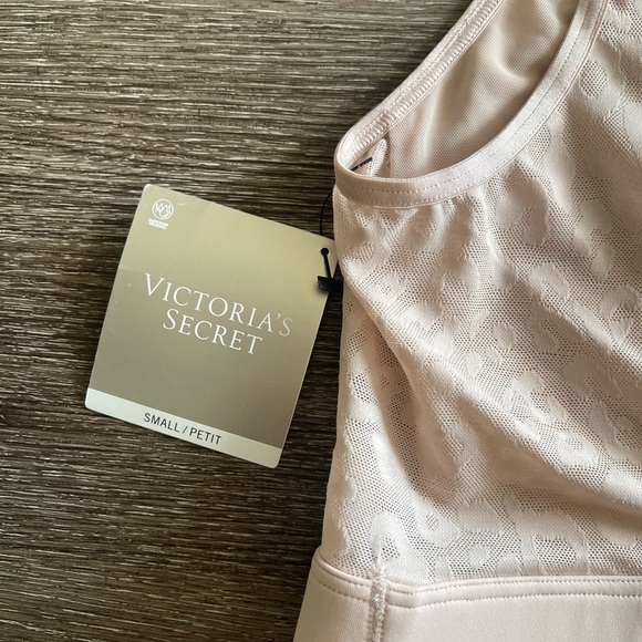 Victoria's Secret Light Pink Lace Top - Picture 4 of 9